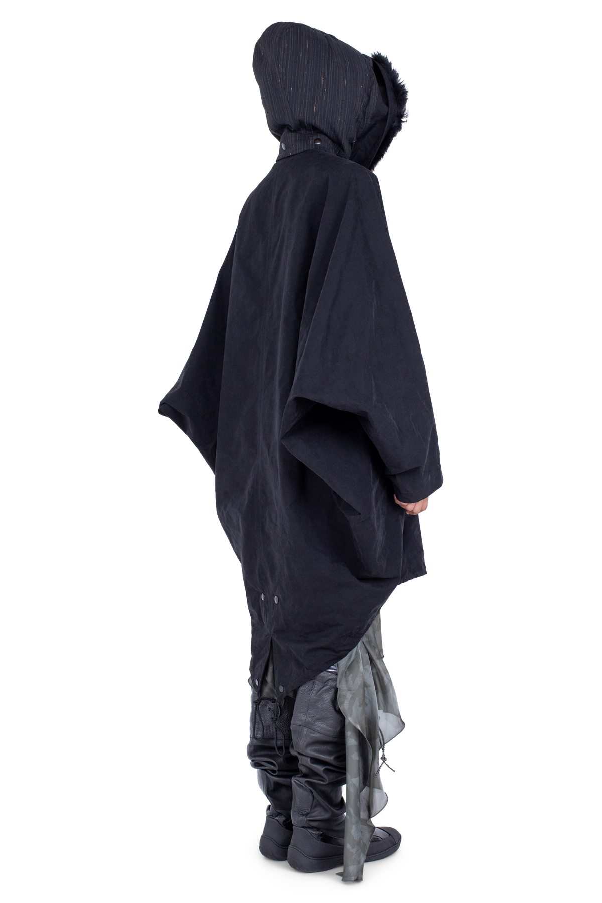 BITTERN Hooded Poncho — Onyx Black