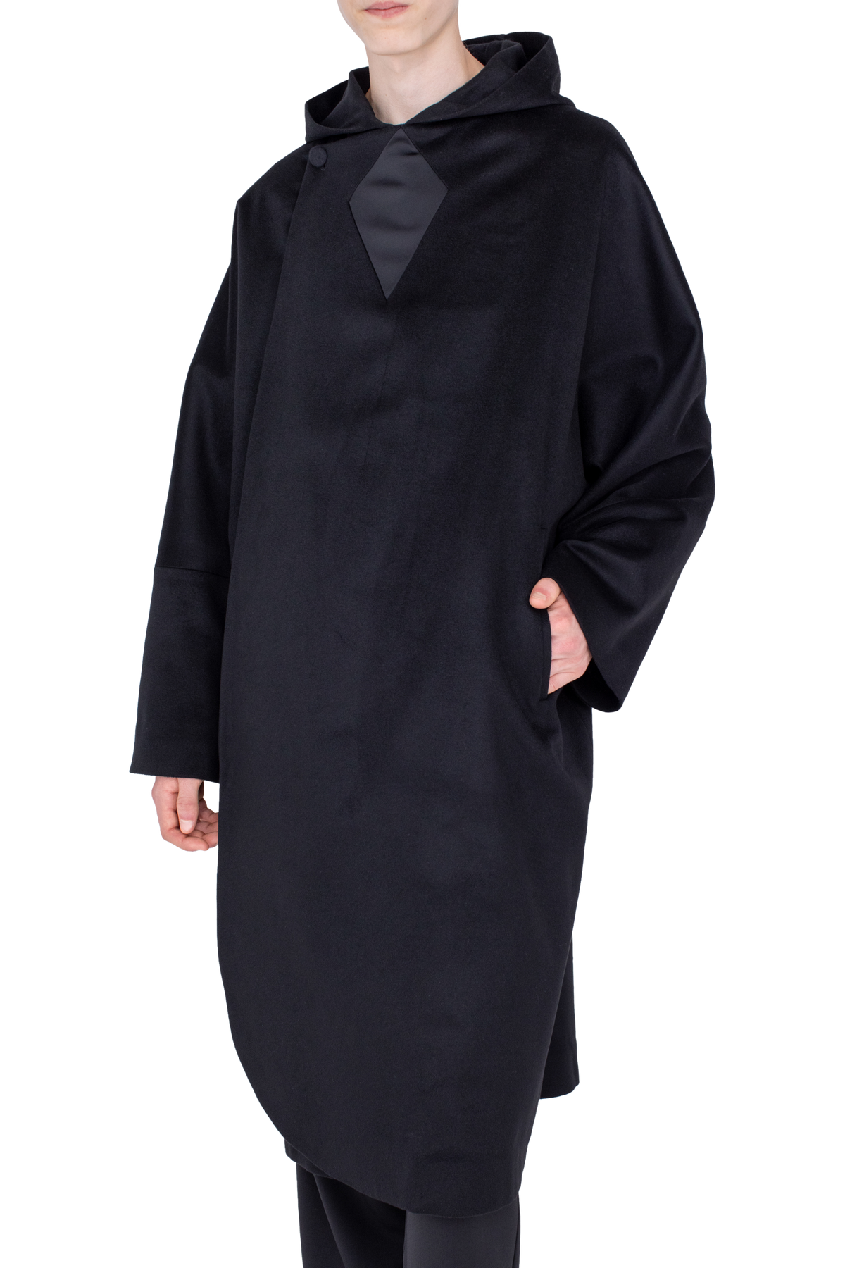 MUNNO Hooded Coat — Obsidian Black