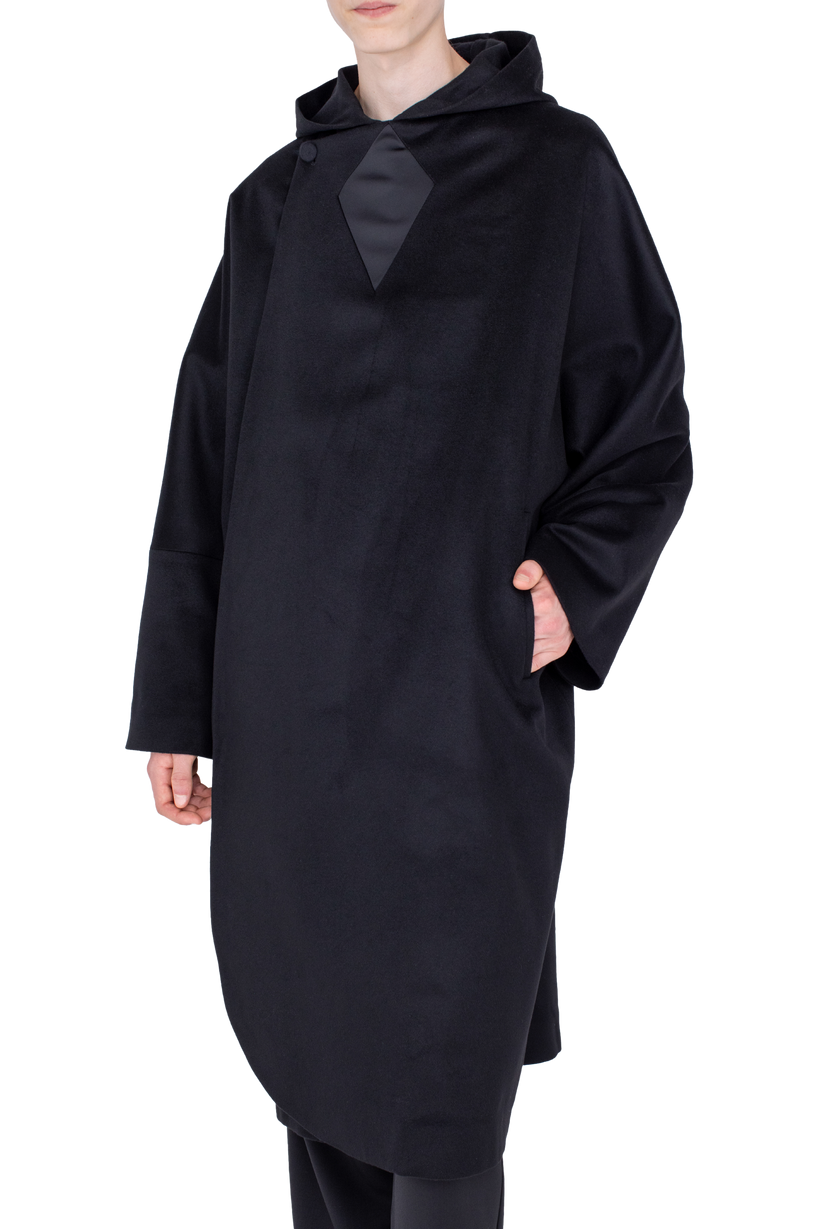 MUNNO Hooded Coat — Obsidian Black