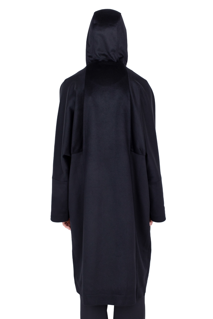 MUNNO Hooded Coat — Obsidian Black