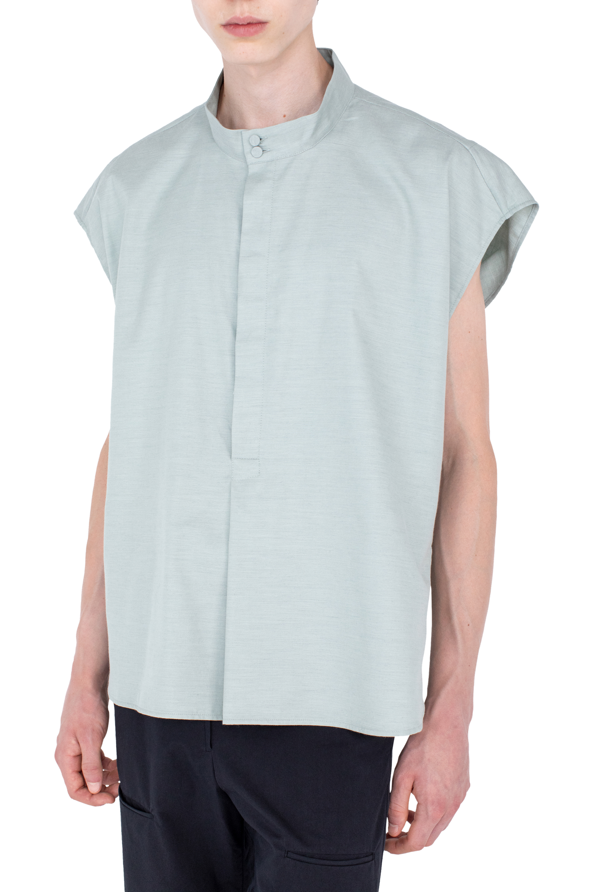 ONATE Sleeveless Shirt — Soft Green
