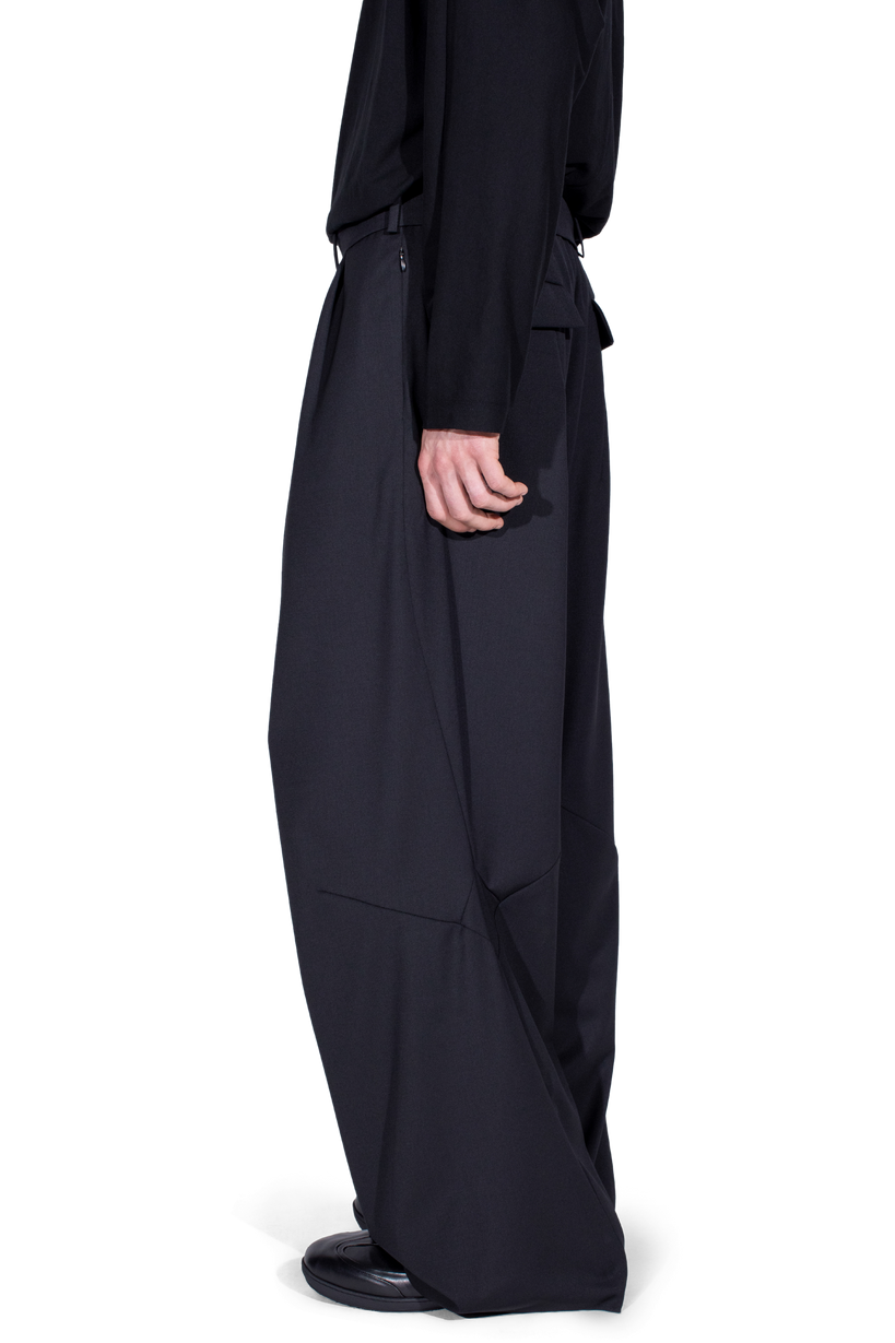 HELMOND Trousers — Crow Black