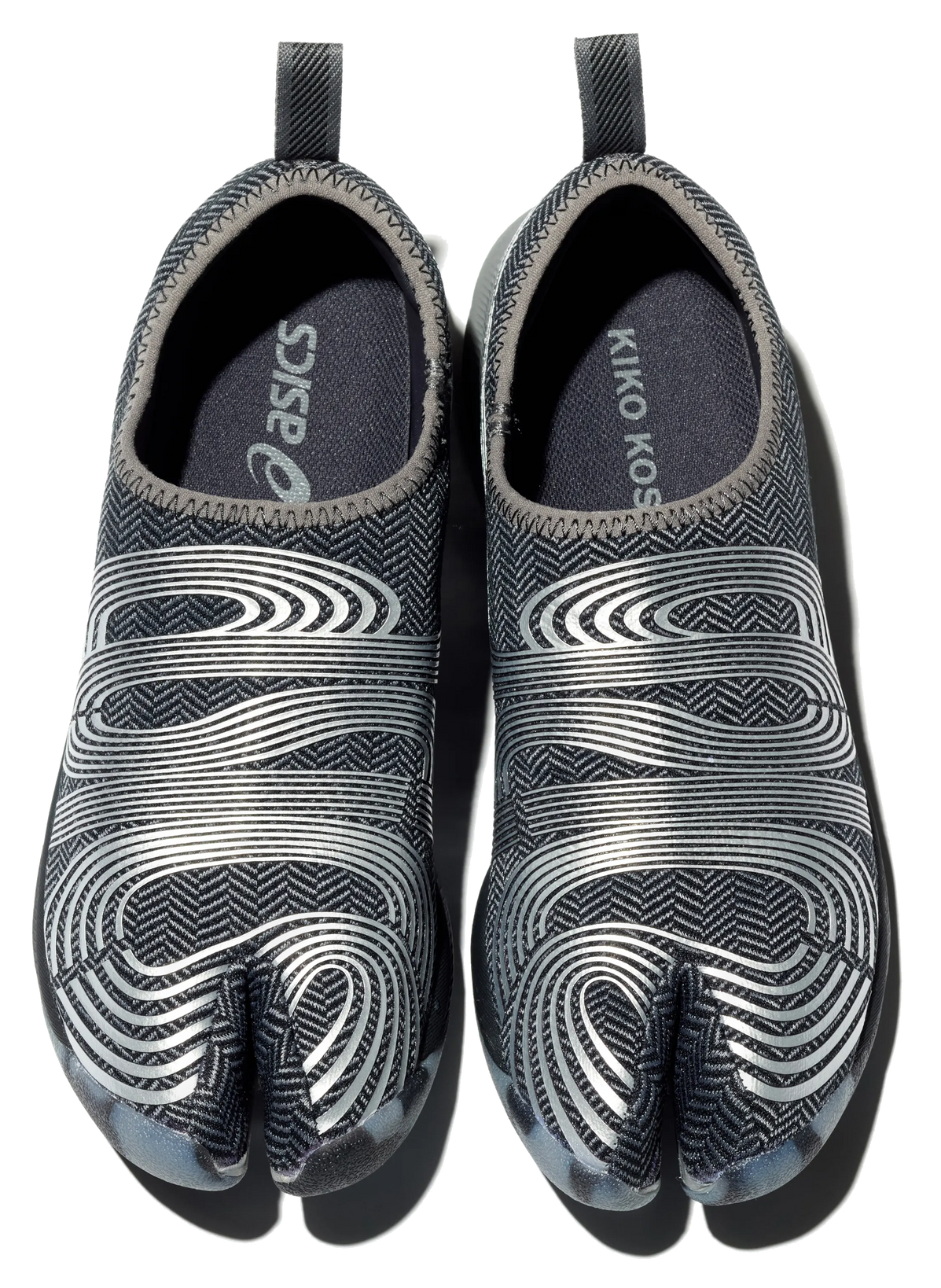 ASICS LYASA FF — Carbon / Pure Silver