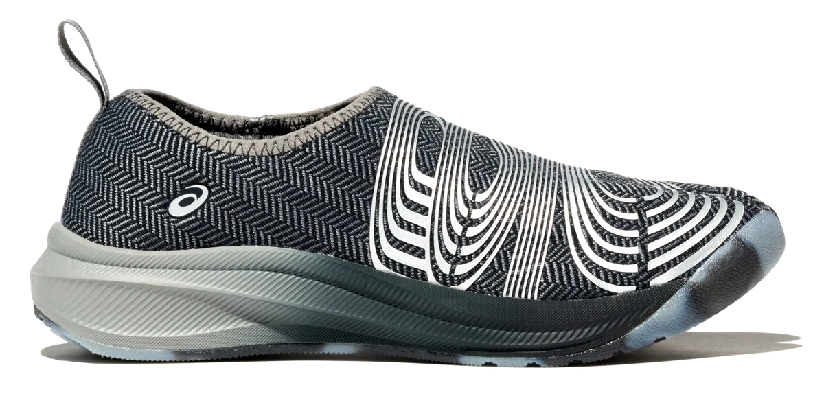ASICS LYASA FF — Carbon / Pure Silver