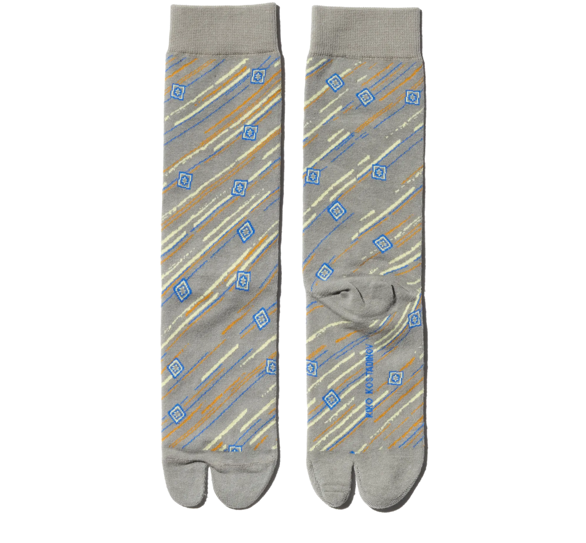 ANDRAS Tabi Socks — Tan
