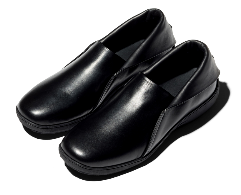 ISKAR Slip-on — Black