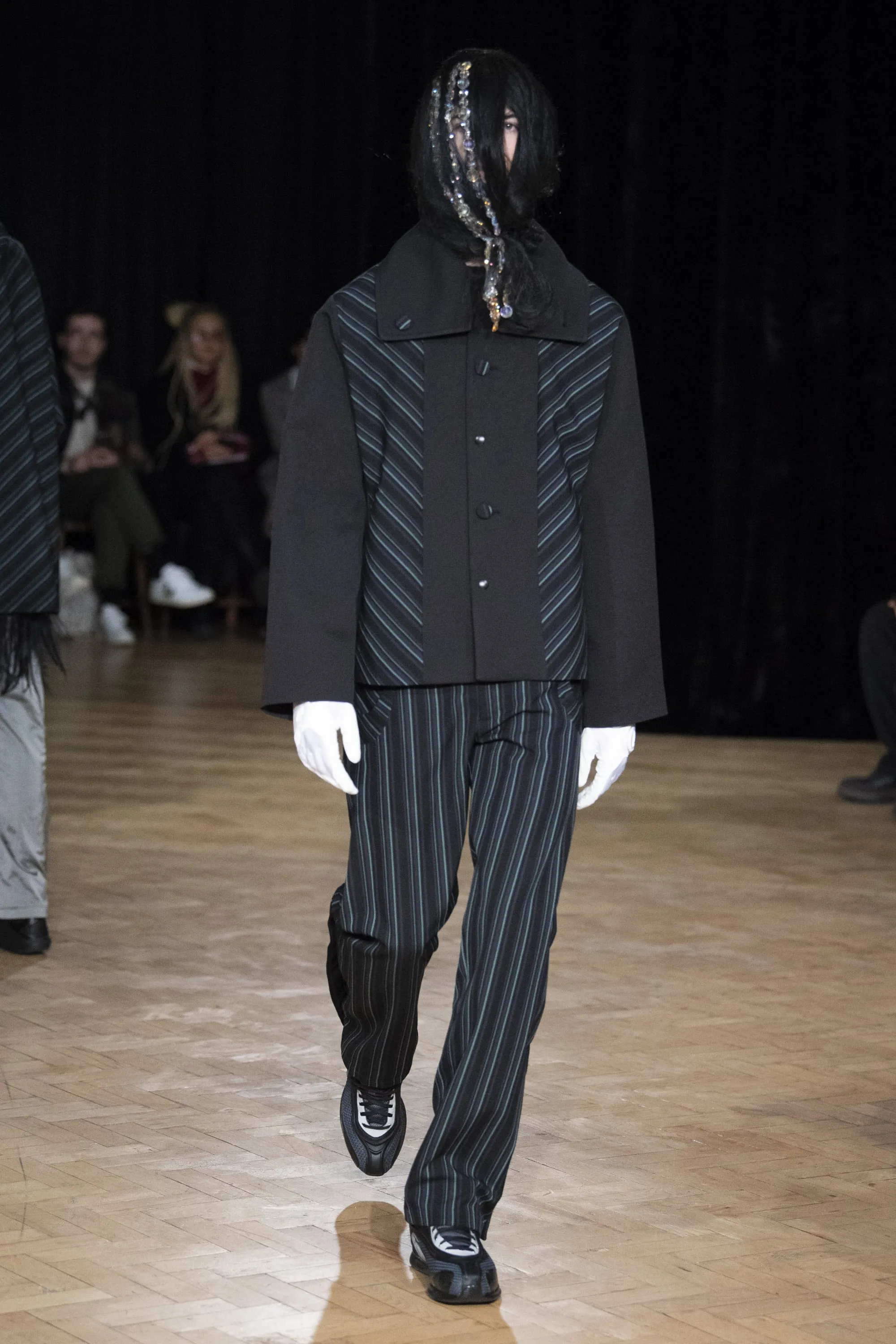 kiko kostadinov マフラー Kiko Kostadinov: ブラック Tarr マフラー | SSENSE 日本