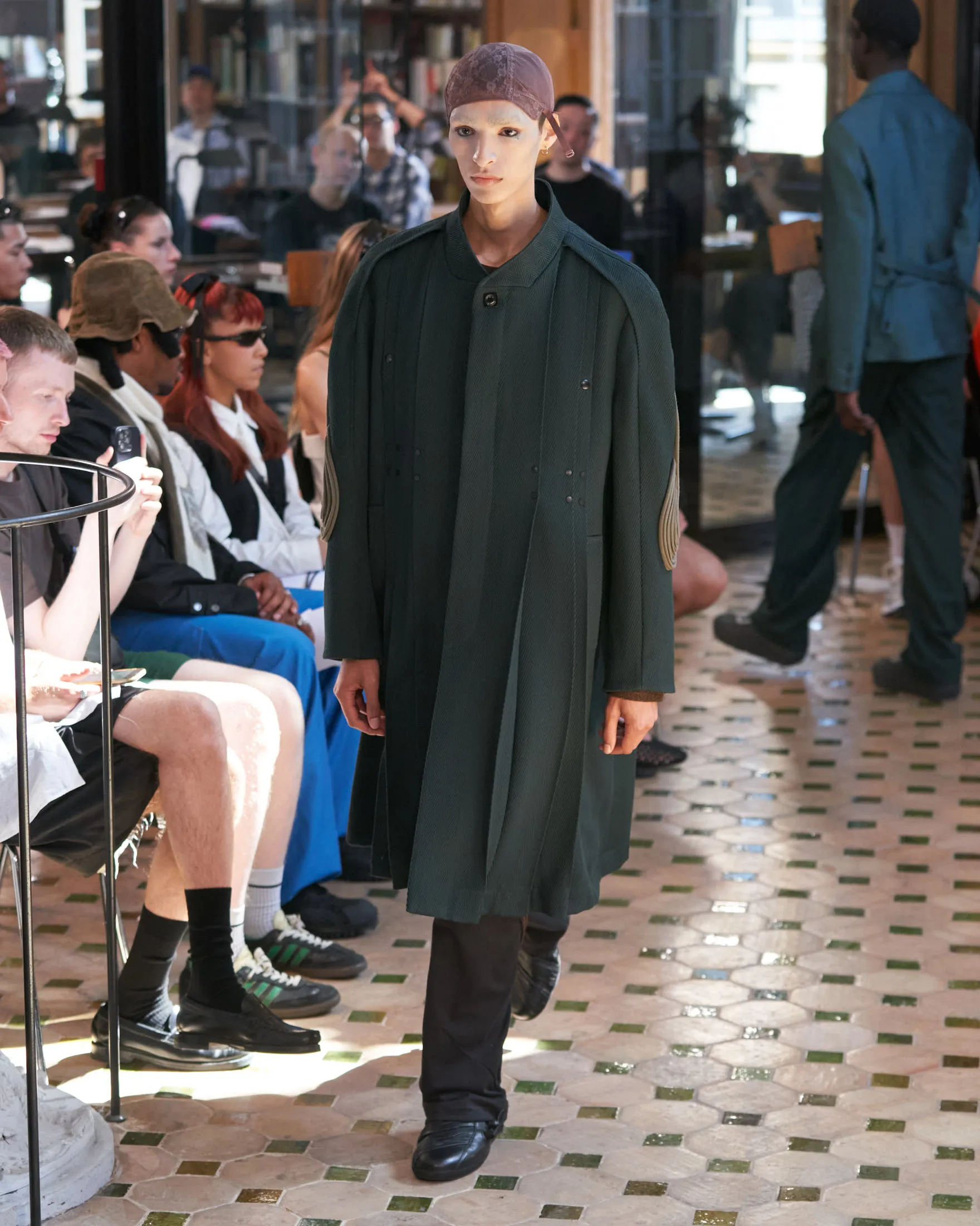 コッKiko Kostadinov 24SS Embroidered Tr Kiko Kostadinov Embroidered lace-up Shoes | Green | FARFETCH