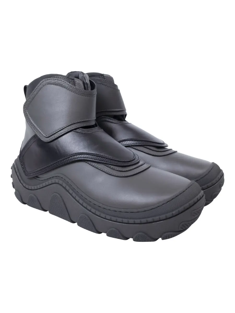 【関税込み】Kiko Kostadinov ブラック Tonkin Hybrid サンダル Kiko Kostadinov Tonkin Strap Shoe kkaw23ft03 | Hypebeast