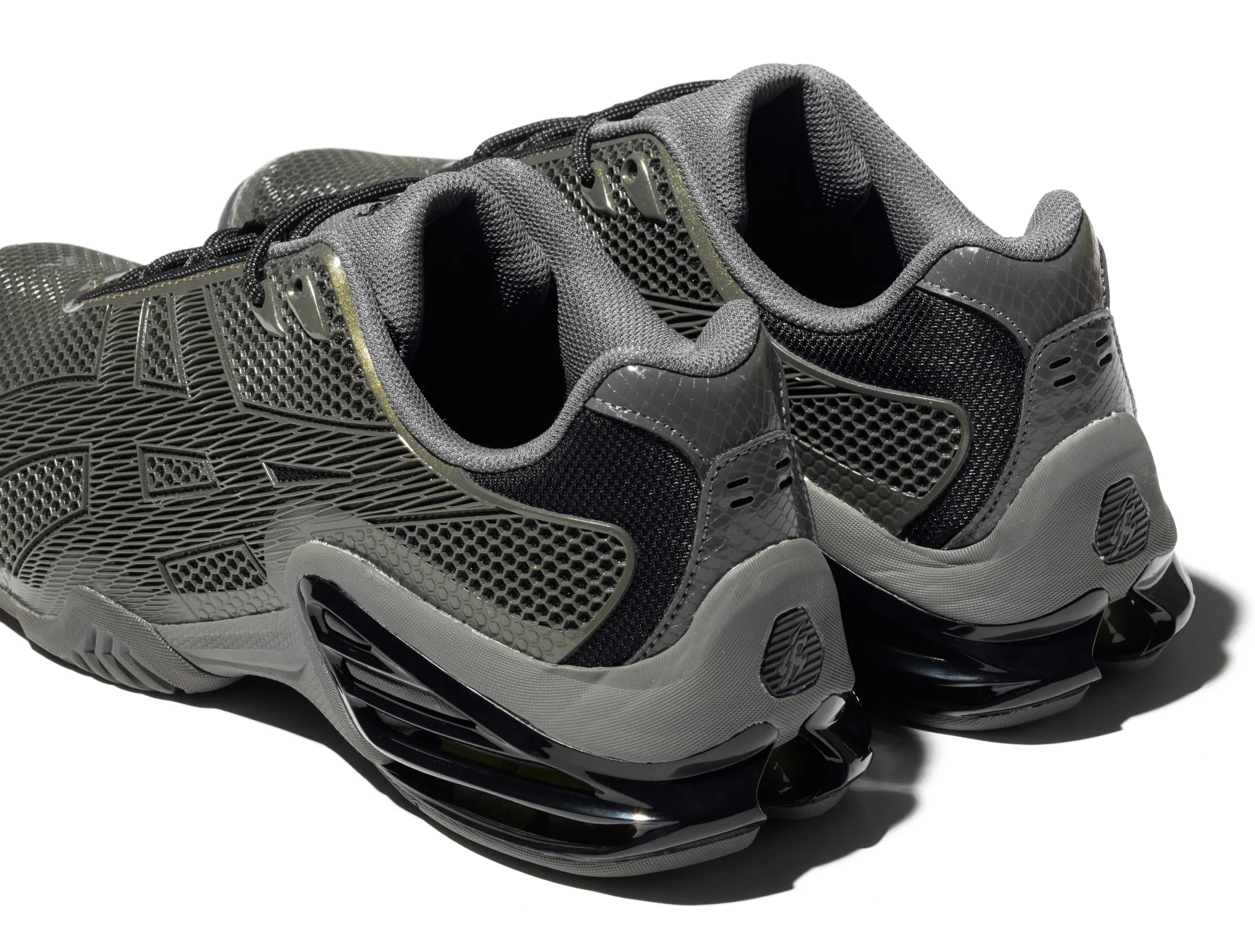 KIKO KOSTADINOV GEL-TEREMOA II - DARK GULL GREY / BLACK