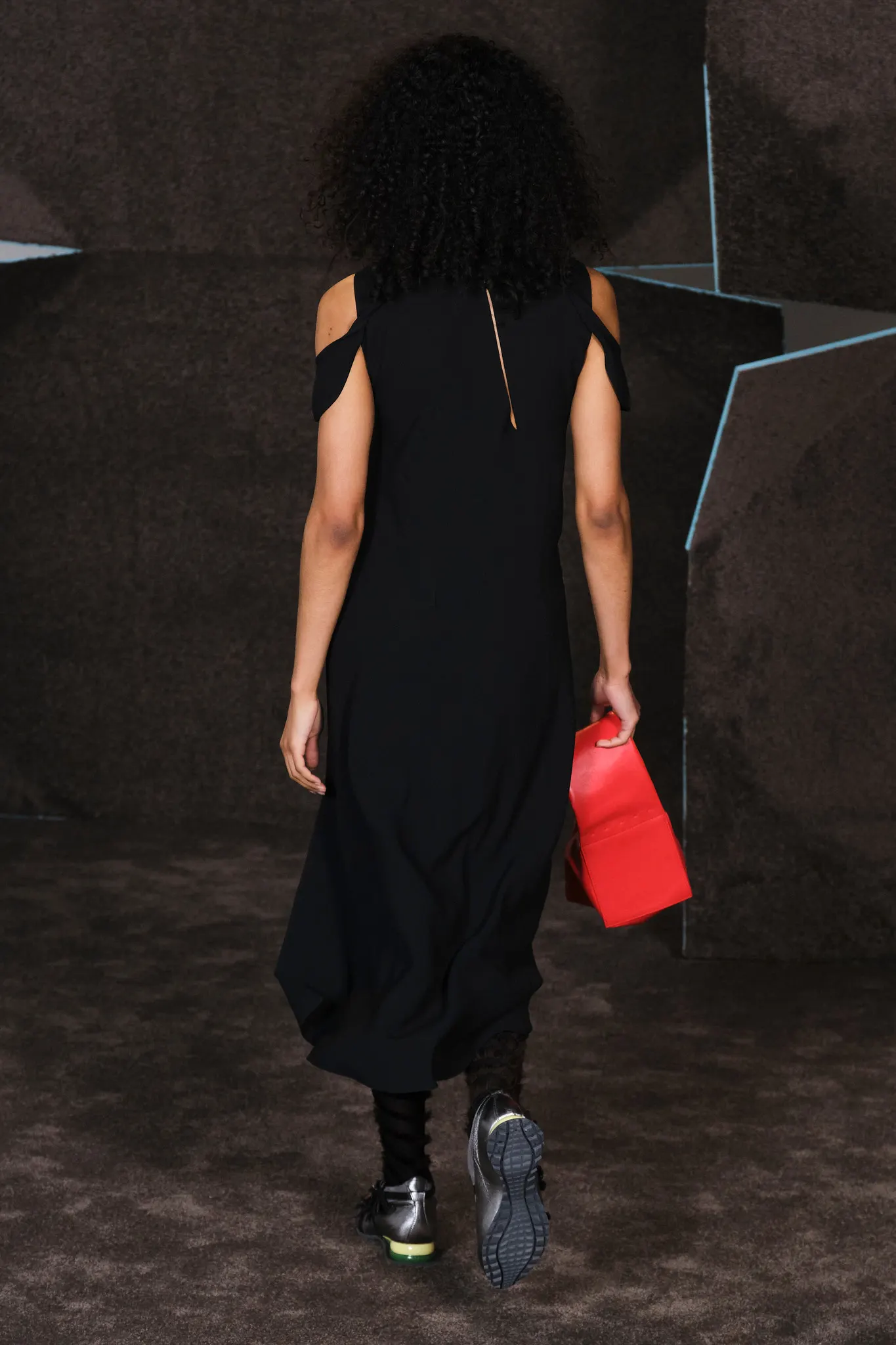 Kiko Kostadinov AW22 Womenswear, Look 25