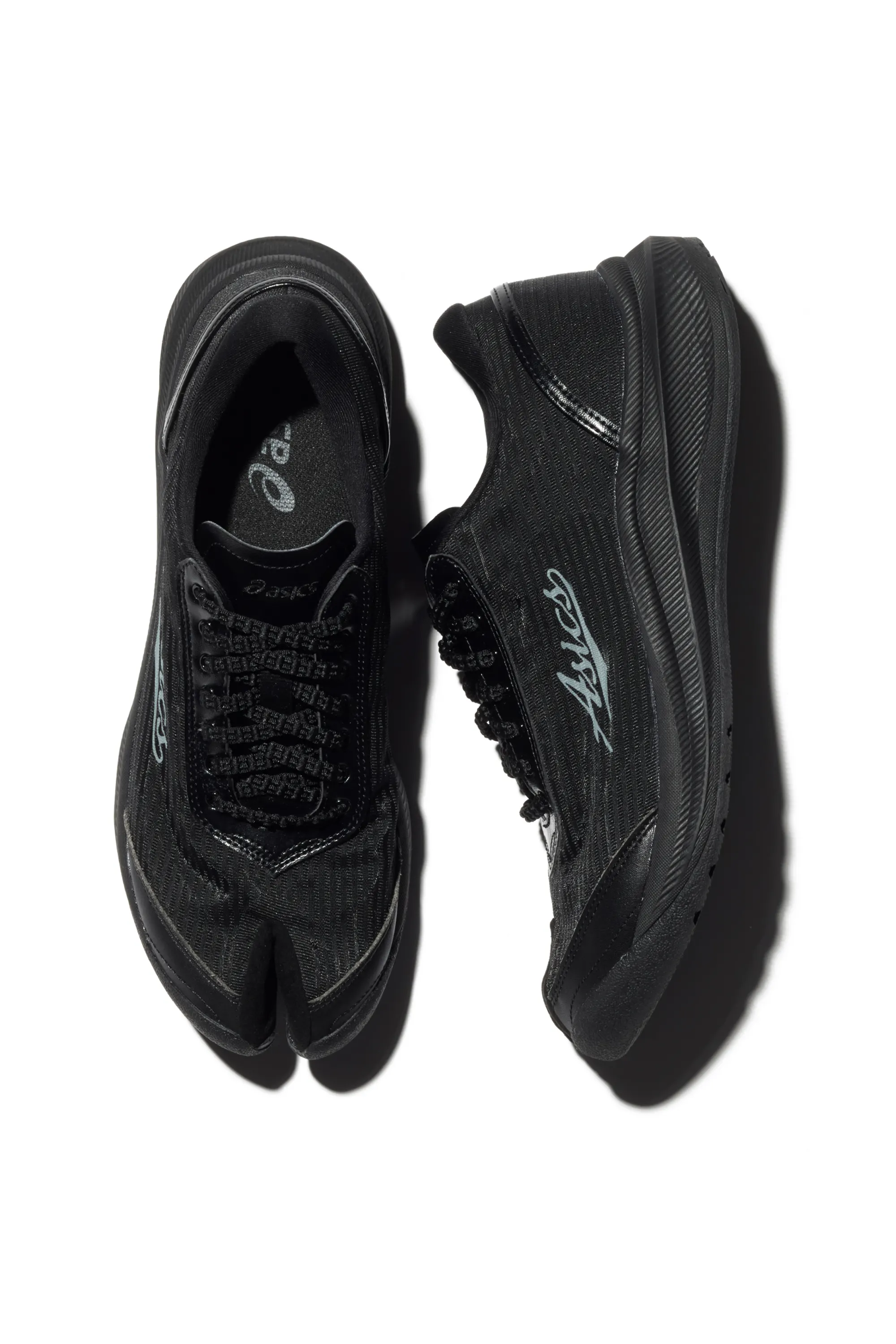 KIKO KOSTADINOV ASICS ILARGI FF - CARBON