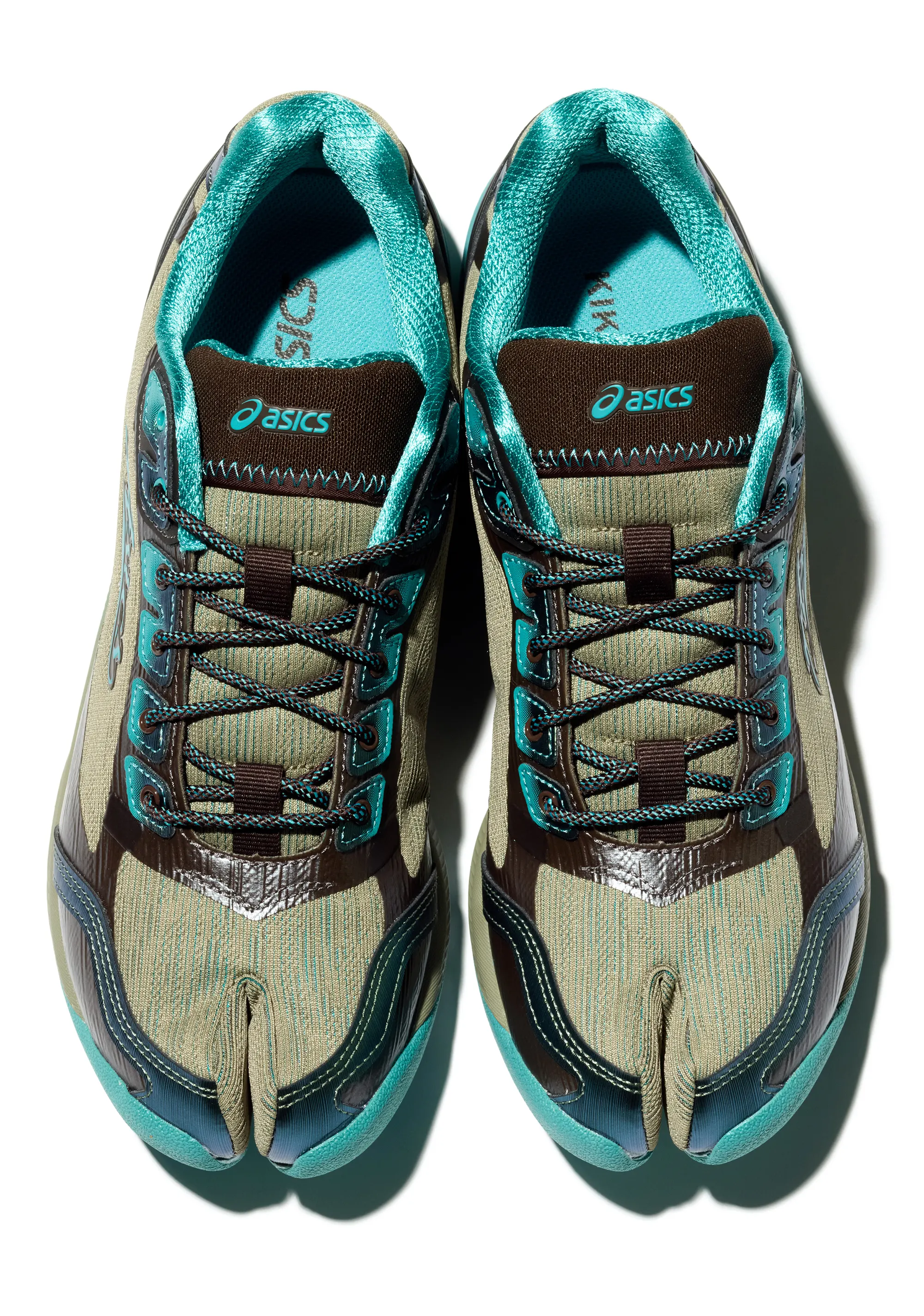 KIKO KOSTADINOV ASICS ILARGI FF II - DRIFTWOOD/DIOPTASE