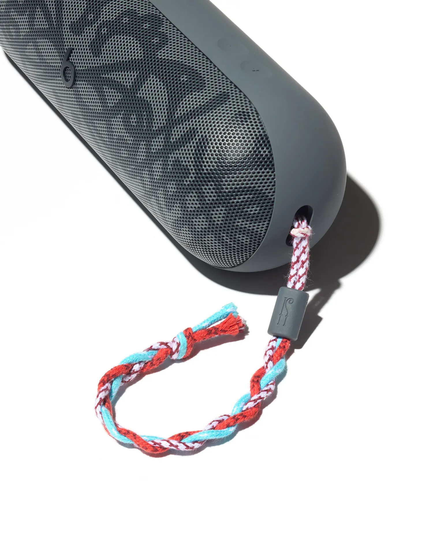 Kiko Kostadinov Beats Pill – KIKO KOSTADINOV