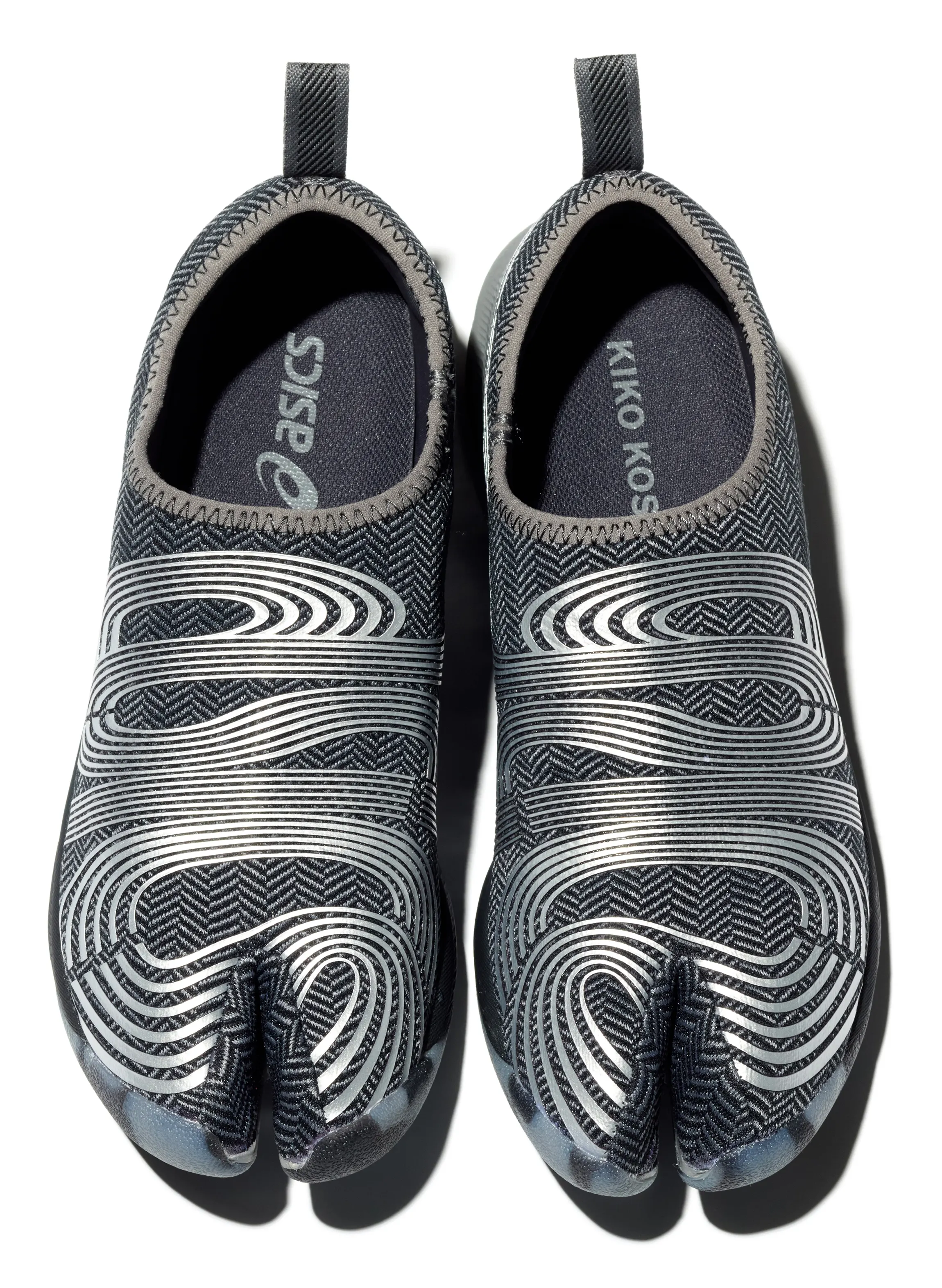 KIKO KOSTADINOV ASICS LYASA FF - CARBON/PURE SILVER