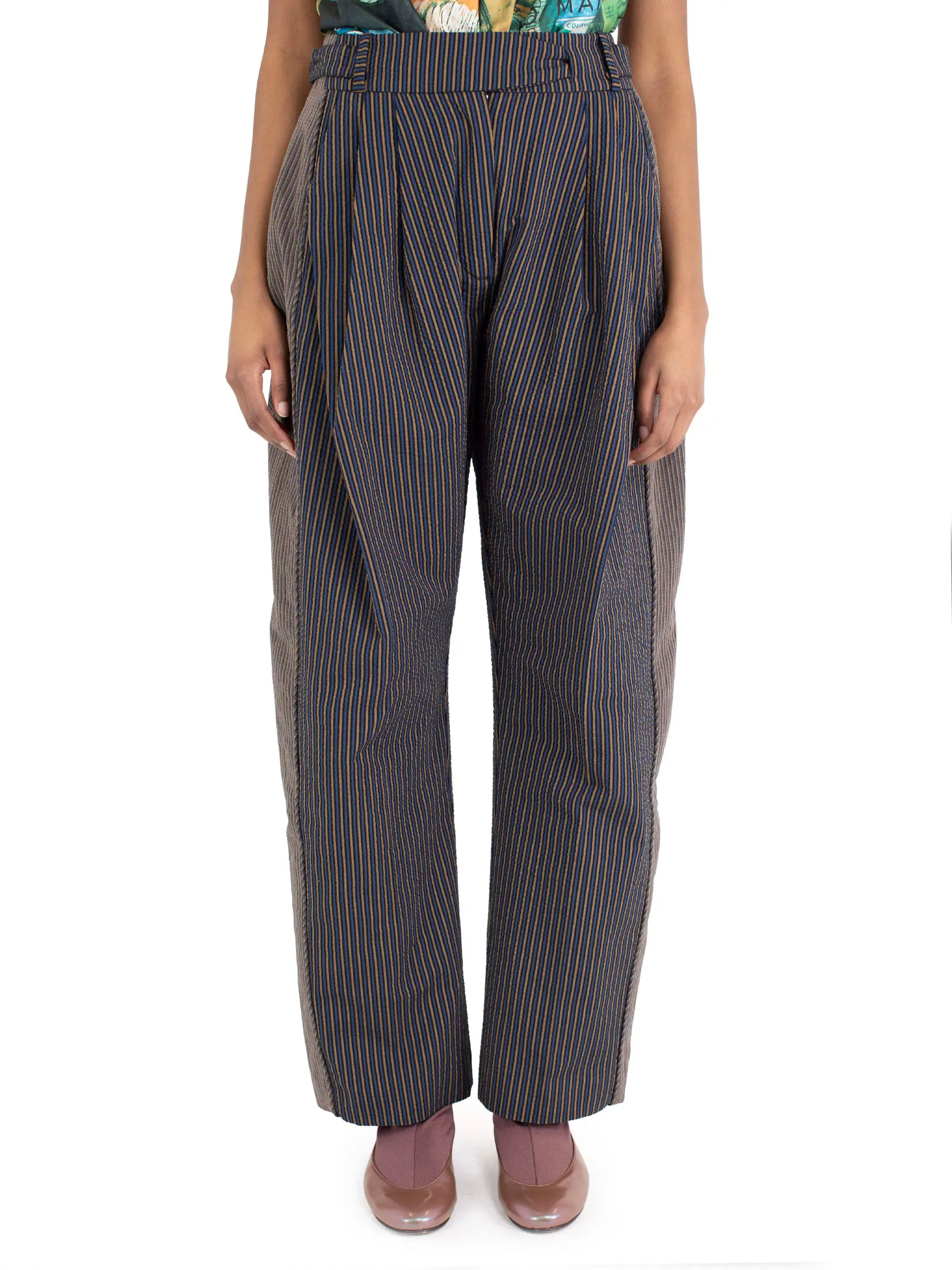 【正規店出品】KIKO KOSTADINOV WOMEN CAUDA PLEATED TROUSERS Black Cauda Pleated Trousers by Kiko Kostadinov on Sale